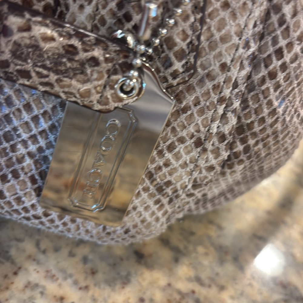 New Coach Pattern Women's Bag - Picture 4 of 13